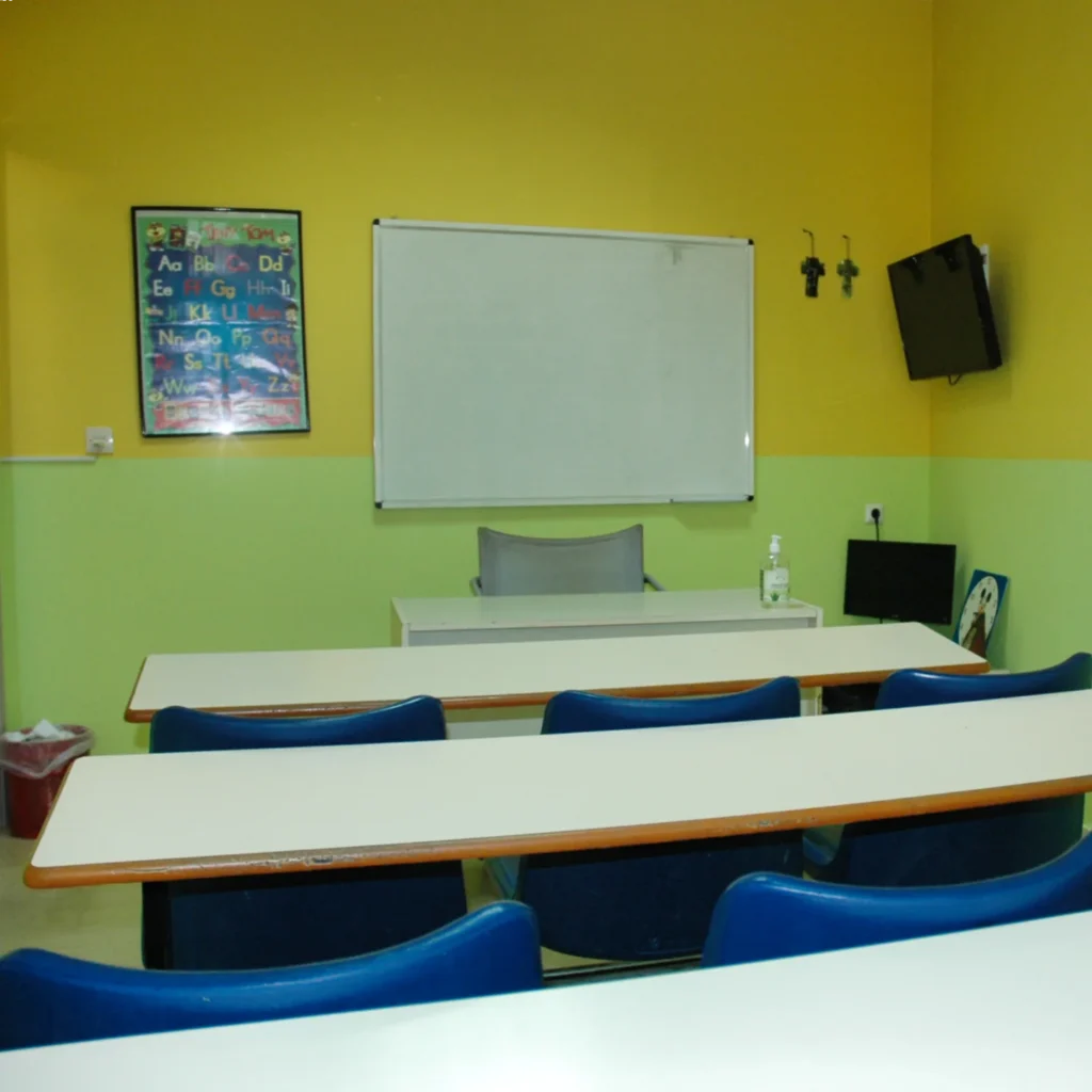 HORIZON LANGUAGE SCHOOL CLASSROOM 3